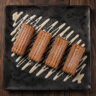 DULCE DE LECHE CHURROS