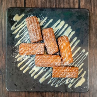 DULCE DE LECHE CHURROS